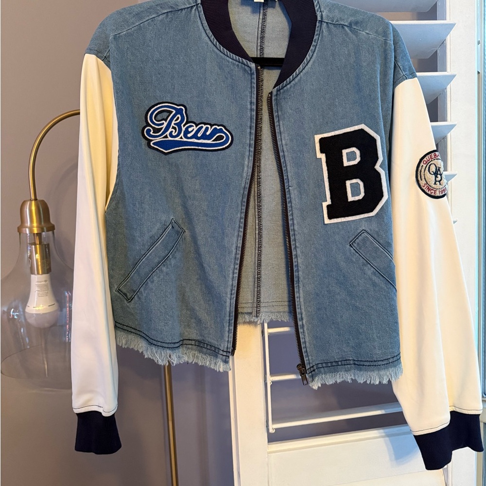 MABLE | Light Blue Denim Jacket with Navy Ribbed Collar | Sz S